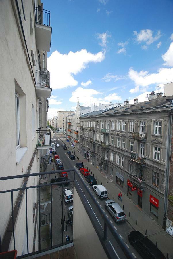 Nowy Apartament Wilcza Warschau Exterior foto